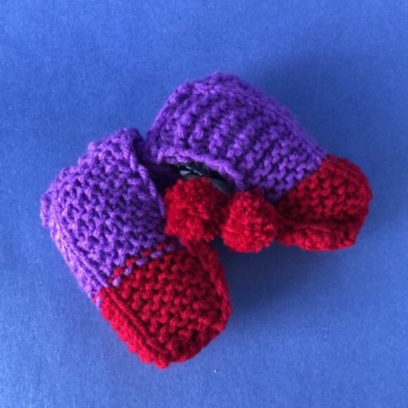 NWT Vintage Handmade Knitted Purple Cherry Children’s Slipper Booties - Picture 3 of 3